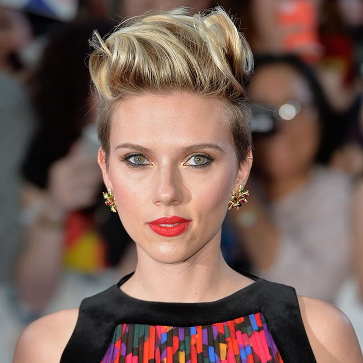 5 New Ways to Style a Pixie Cut like Scarlett Johannson