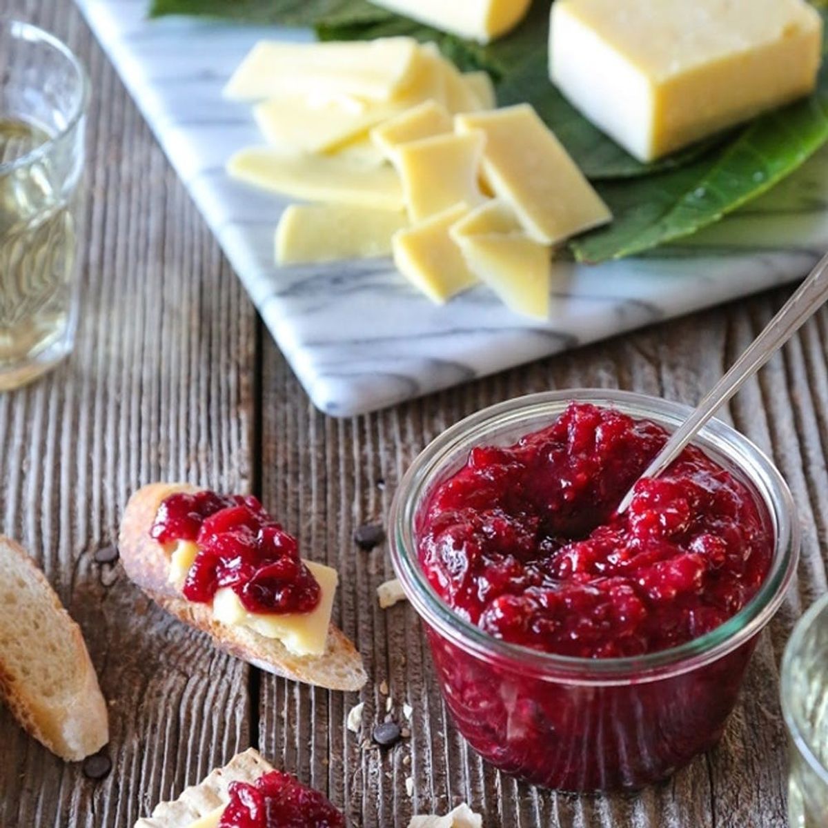 15 Must-Haves for the Ultimate Cheese Board