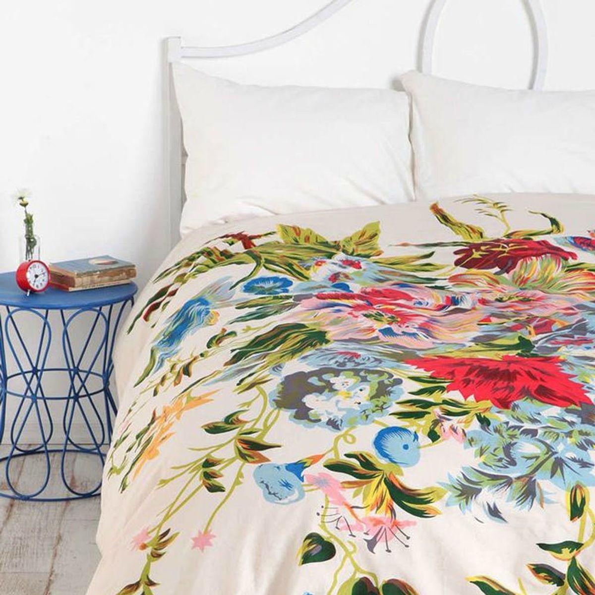 10 Tips to Make Your Bedroom Look (and Smell) Fresh for Spring