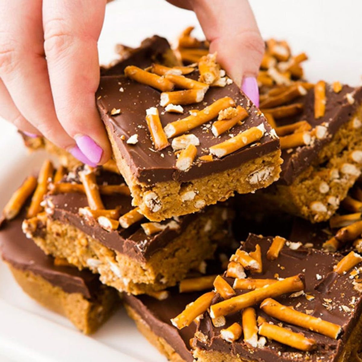 This Device Curbs Your Appetite So You’re Not Snacking All Day