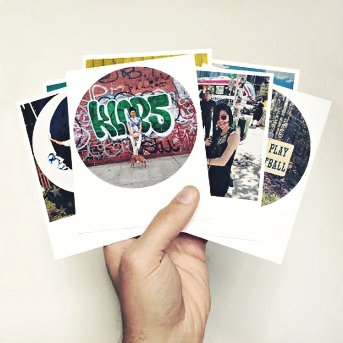 #TBT: You Can Now Use Your Smartphone Like a Disposable Camera