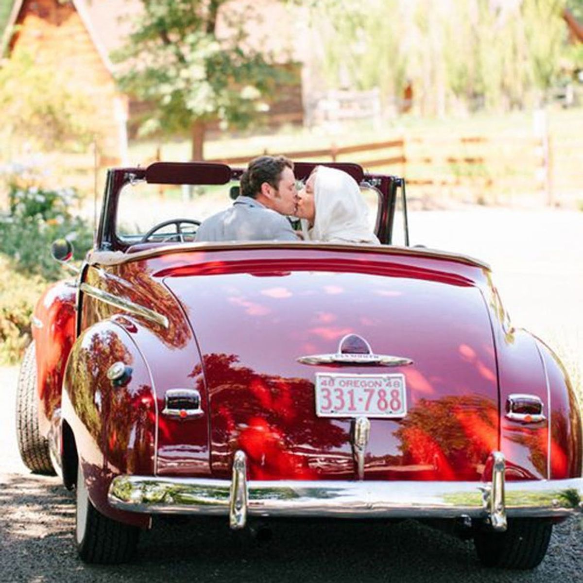 23 Ways to Work Pantone’s Color of the Year into Your Wedding