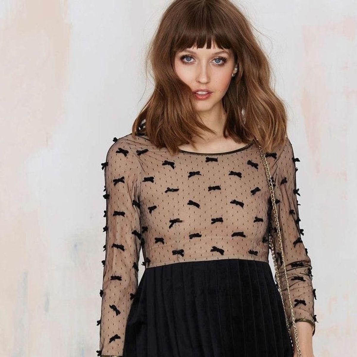 19 Sophisticated Ways to Accessorize With a Bow