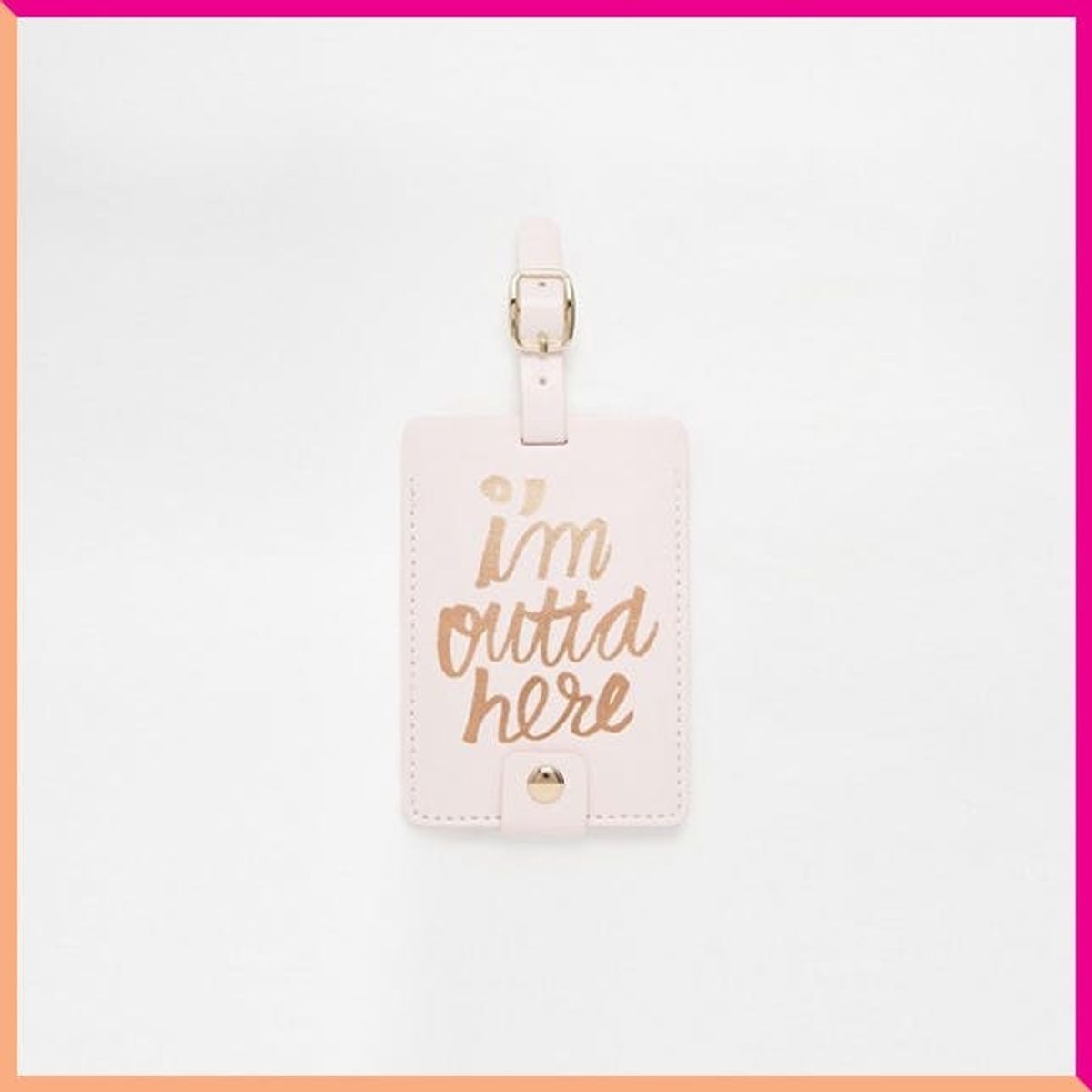 12 Travel Essentials for a Stylish Weekend Away