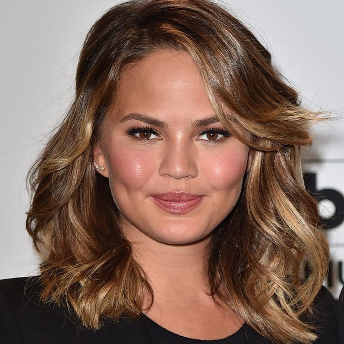 This Oil Is Chrissy Teigen’s Stylist’s Secret Weapon