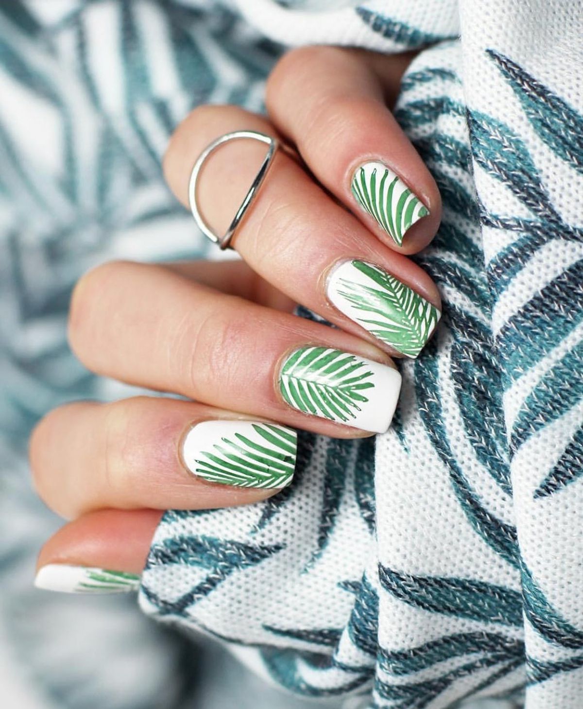 15 Desert-Inspired Nail Art Ideas for Coachella Weekend