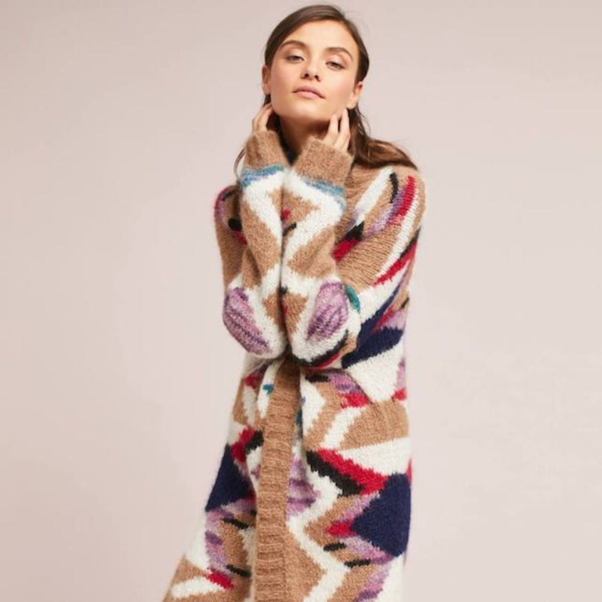 The Roomiest Fashion Buys to Wear for Thanksgiving (That Aren’t Embarrassing!)