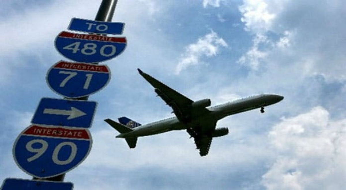 10 Tricks and Tools for Frequent Holiday Travelers