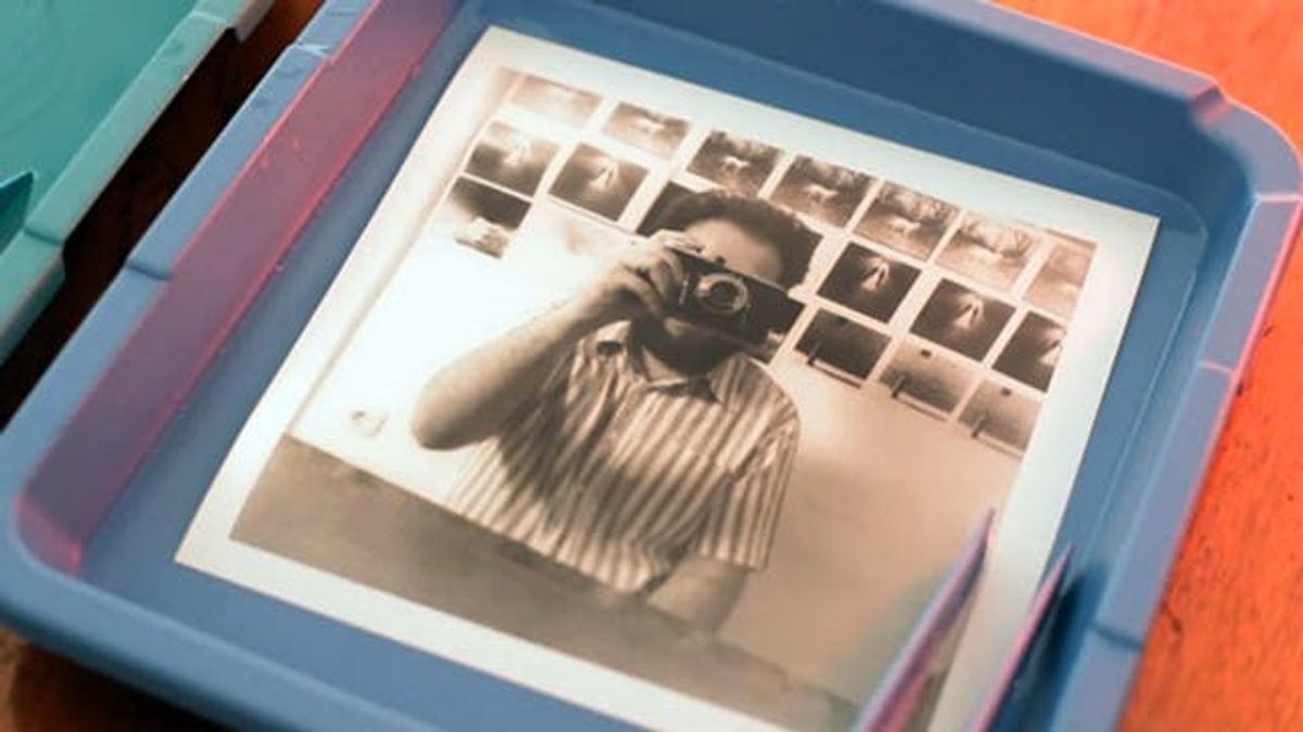 Made Us Look: A Portable Darkroom for Printing Smartphone Photos