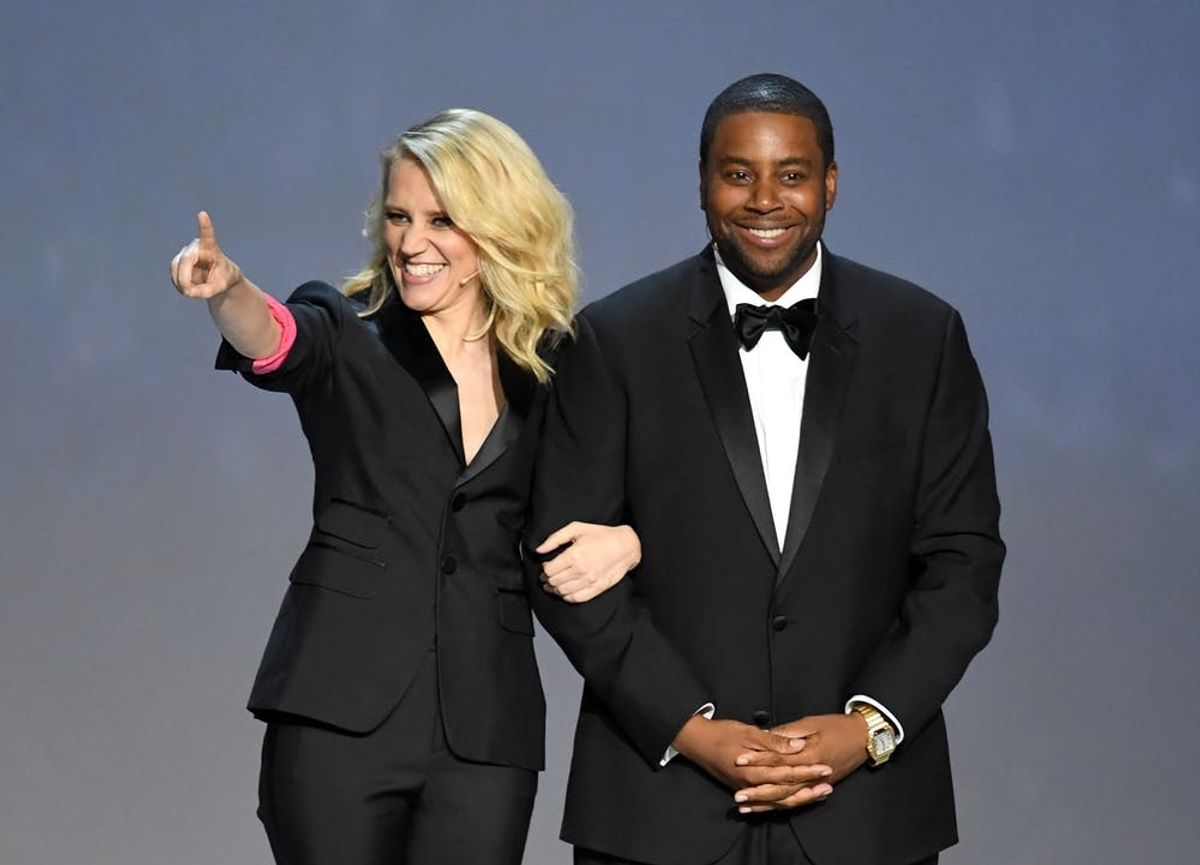 Emmys 2018: Watch Kate McKinnon and Kenan Thompson Poke Fun at Hollywood’s Diversity Problem