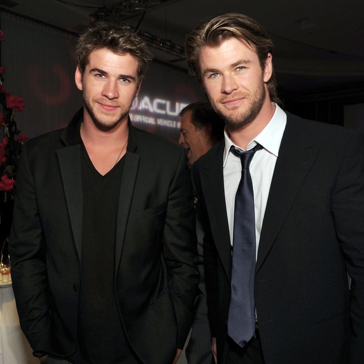 The Hemsworth Family (With Miley Cyrus) Win for the CUTEST Family Christmas Pic