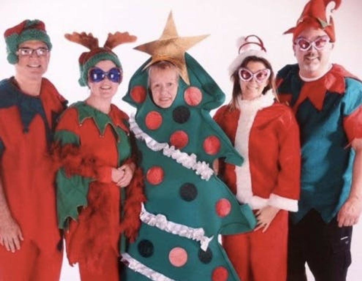 18 Ways to Combat Holiday Boredom Online