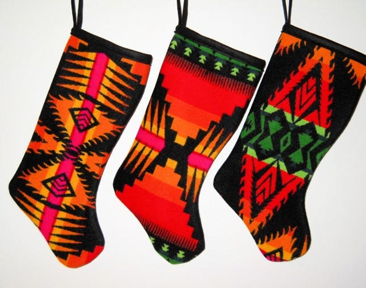 10 Stockings Made for Modern Mantels