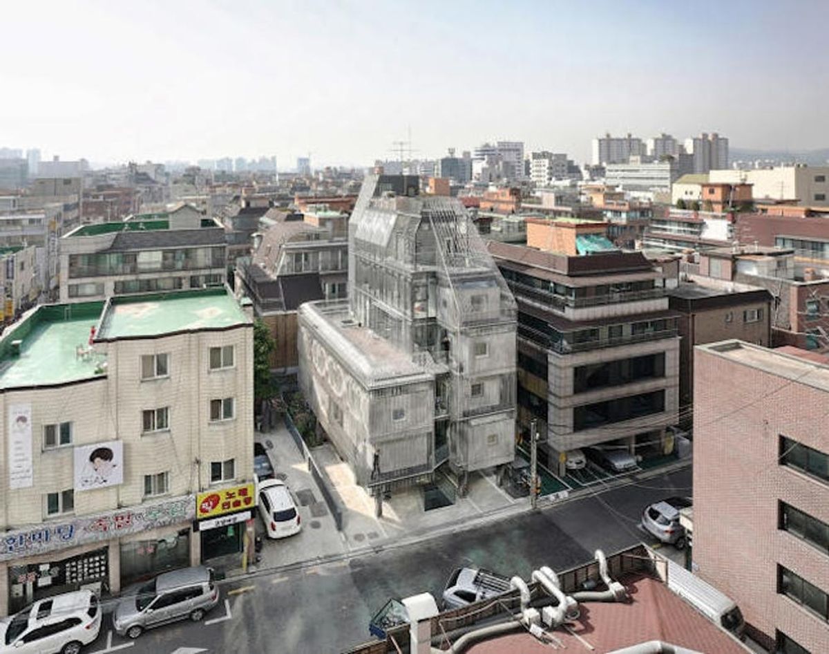 This Apartment Will Survive a Breakup