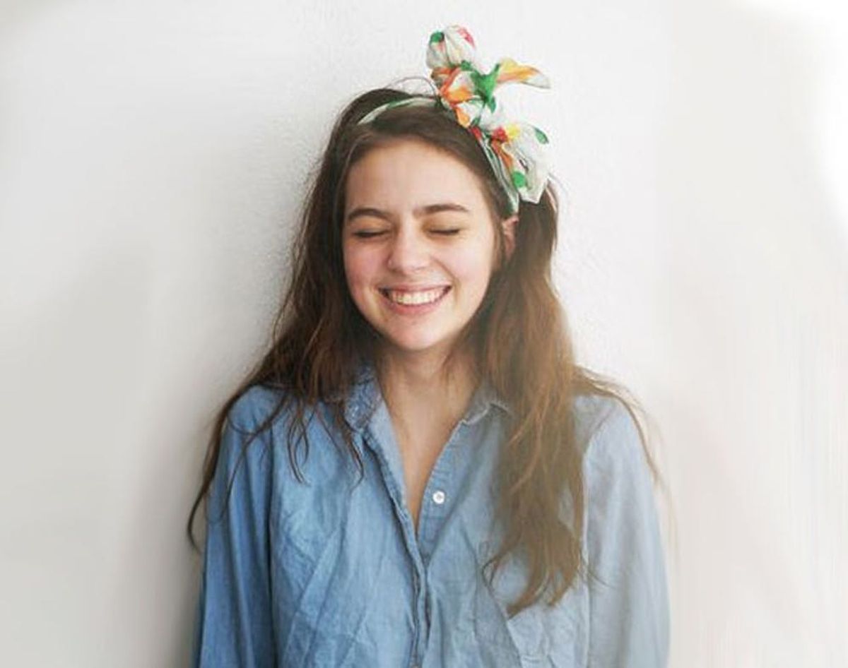 12 Grown-Up Ways to Wear a Bow in Your Hair