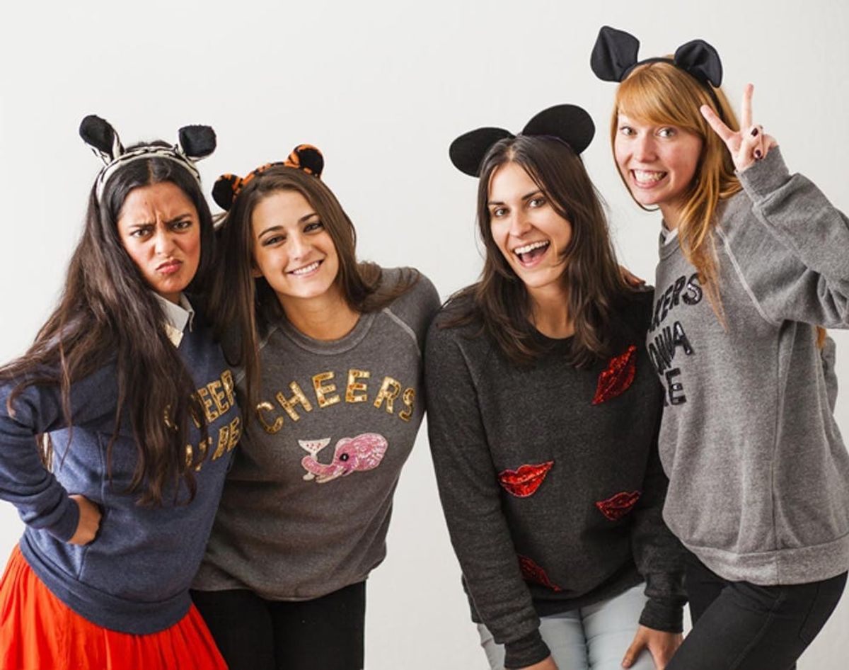 12 Chic Sweatshirts That Will Make You LOL
