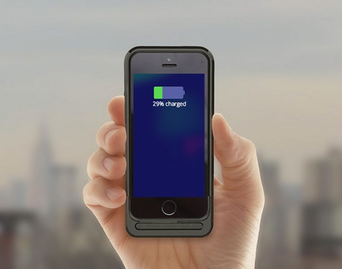 This iPhone Case Gives You 200% Battery Life