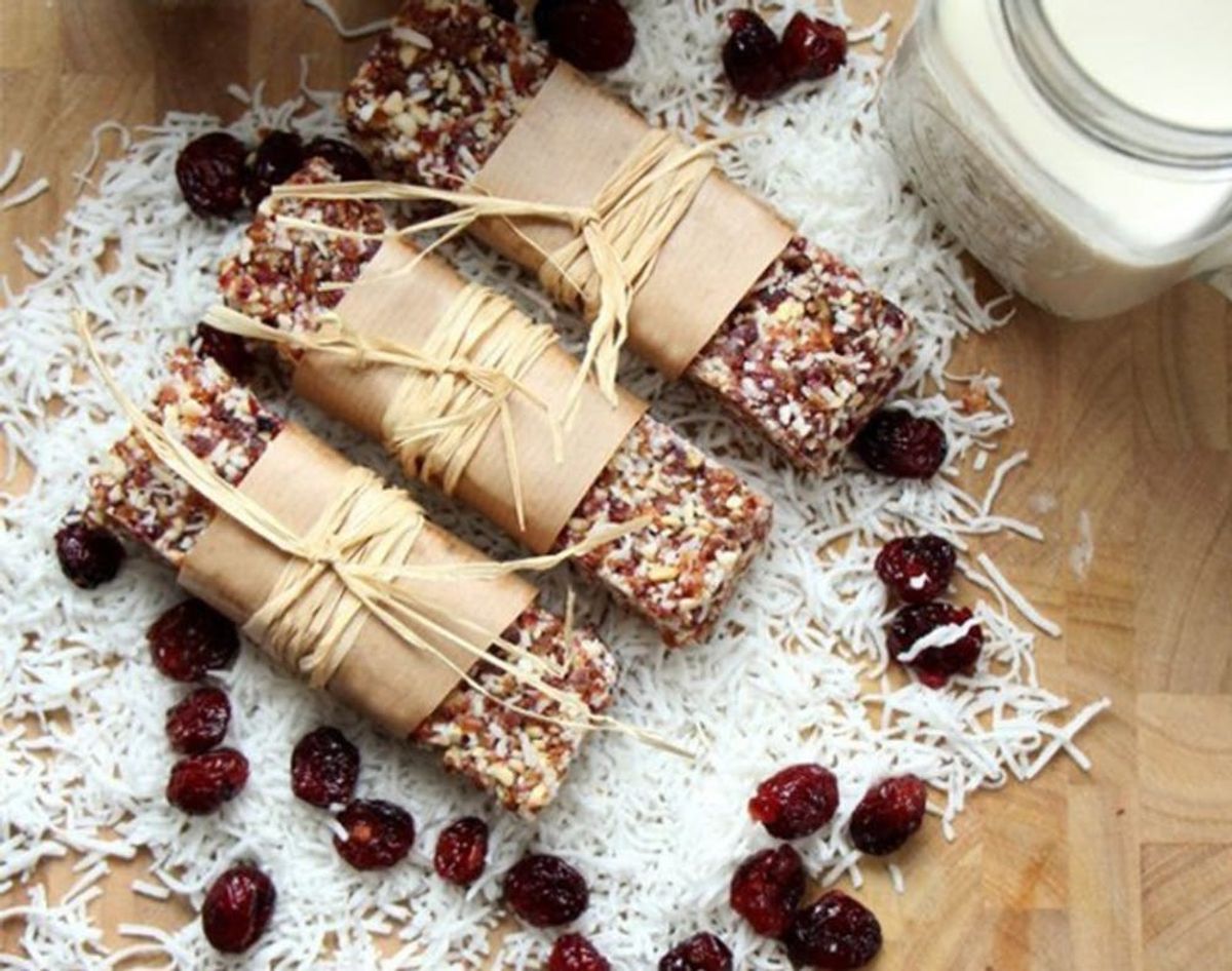 25 Healthy Breakfast Bar + Muffin Recipes