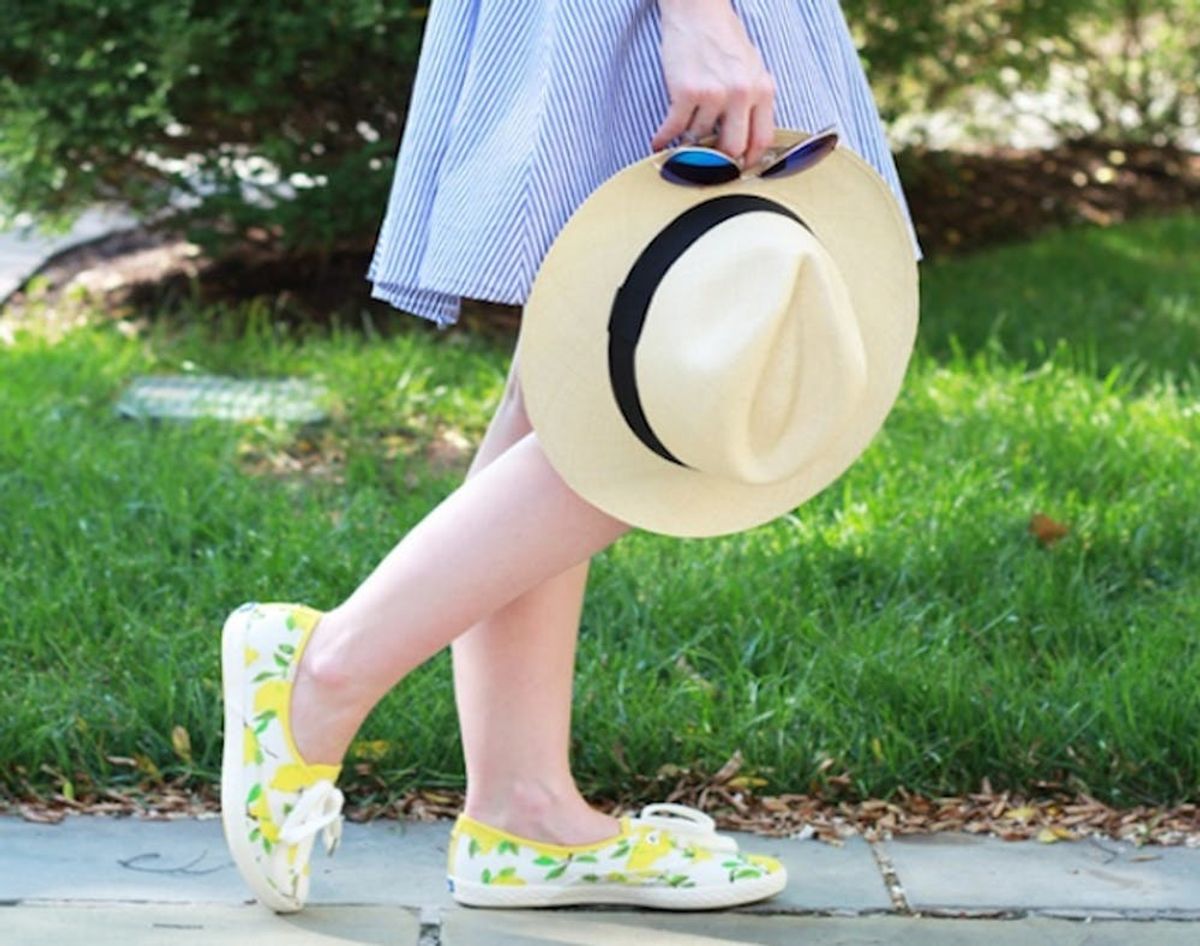 13 Ways to Style Flat Sneakers