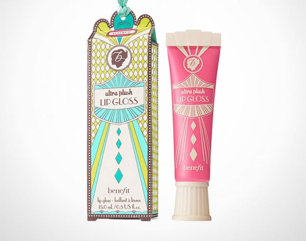 Airplane Beauty: 20 Must-Haves for Your Carry-on