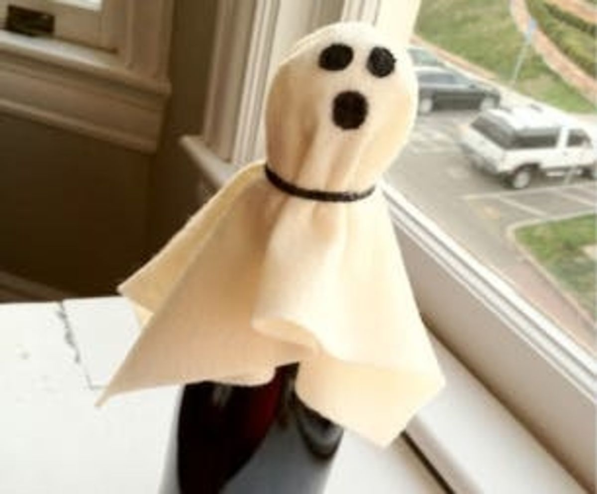 DIY Halloween Hostess Gift (Made In 10 Minutes Or Less!)