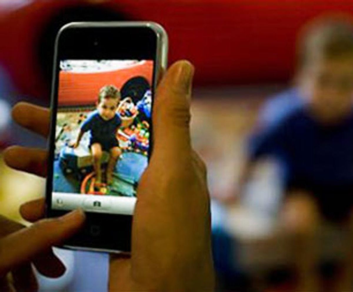 6 Awesome Apps for Sending Mother’s Day Cards