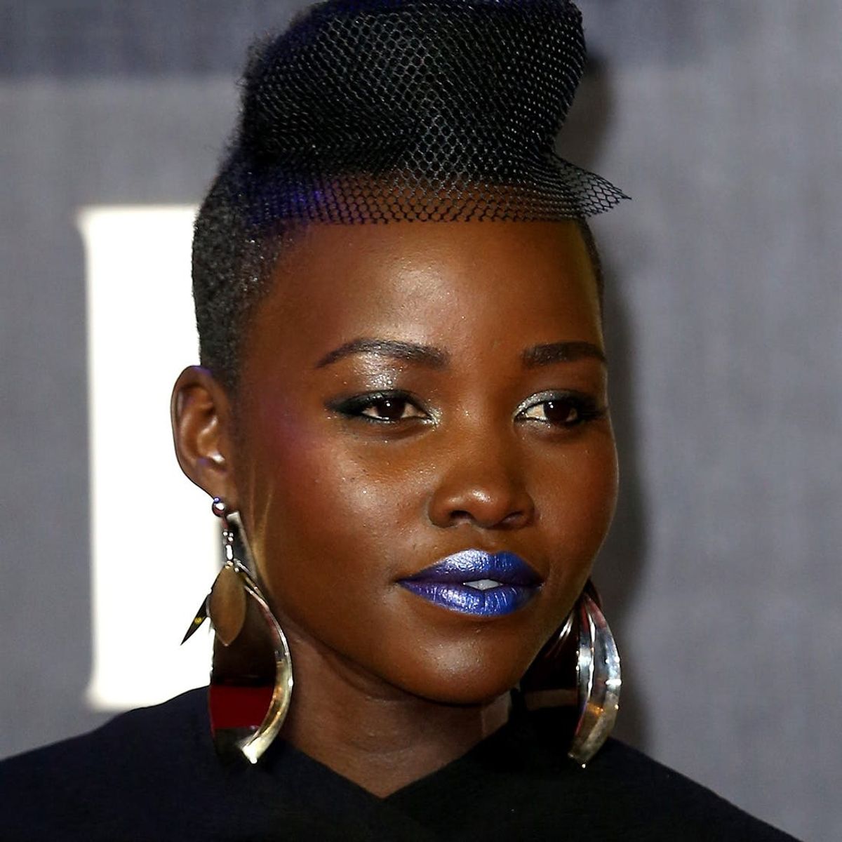 Lupita Nyong’o’s Weird Red Carpet Hair Accessory Is a Look You’ll Want to Try