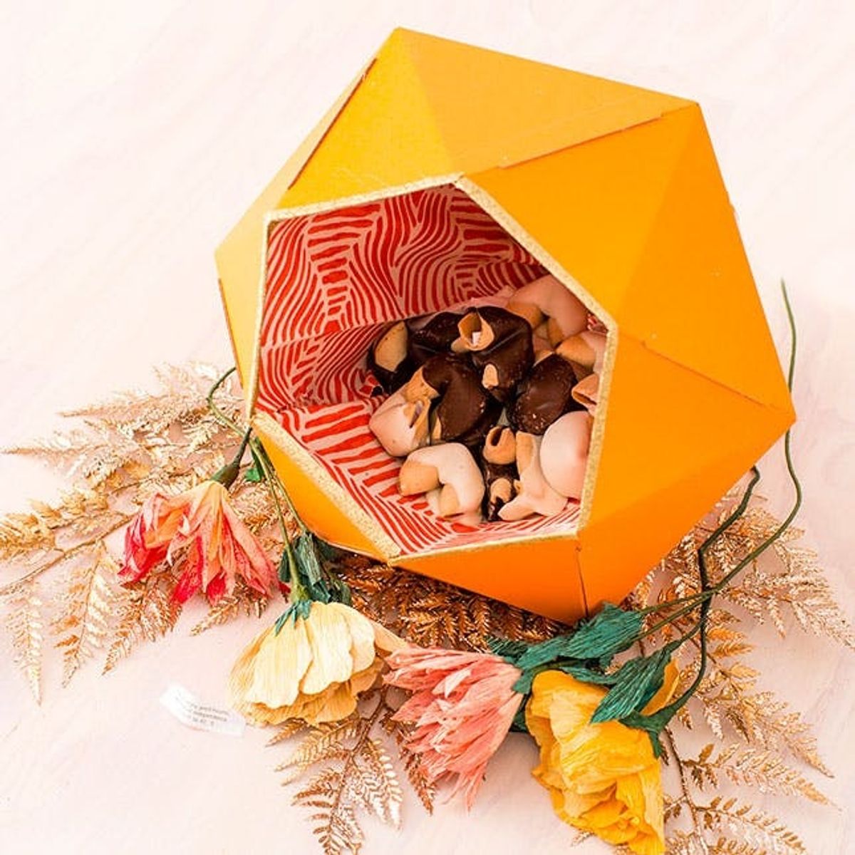 Create a Beautiful Cornucopia With This IKEA Hack