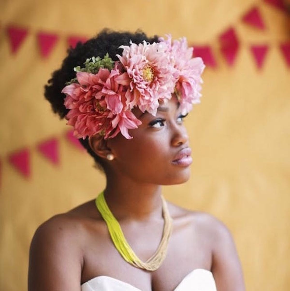 12 Ways to Rock Flowers in *Any* Wedding ‘Do