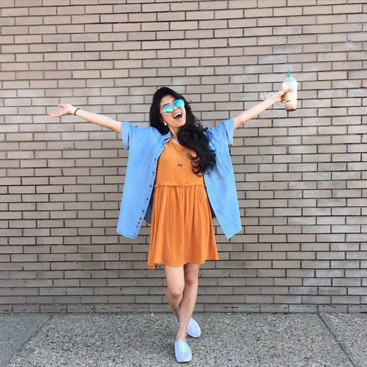 7 #OOTDs of the Week: How to Rock an Oversized Shirt in Summer