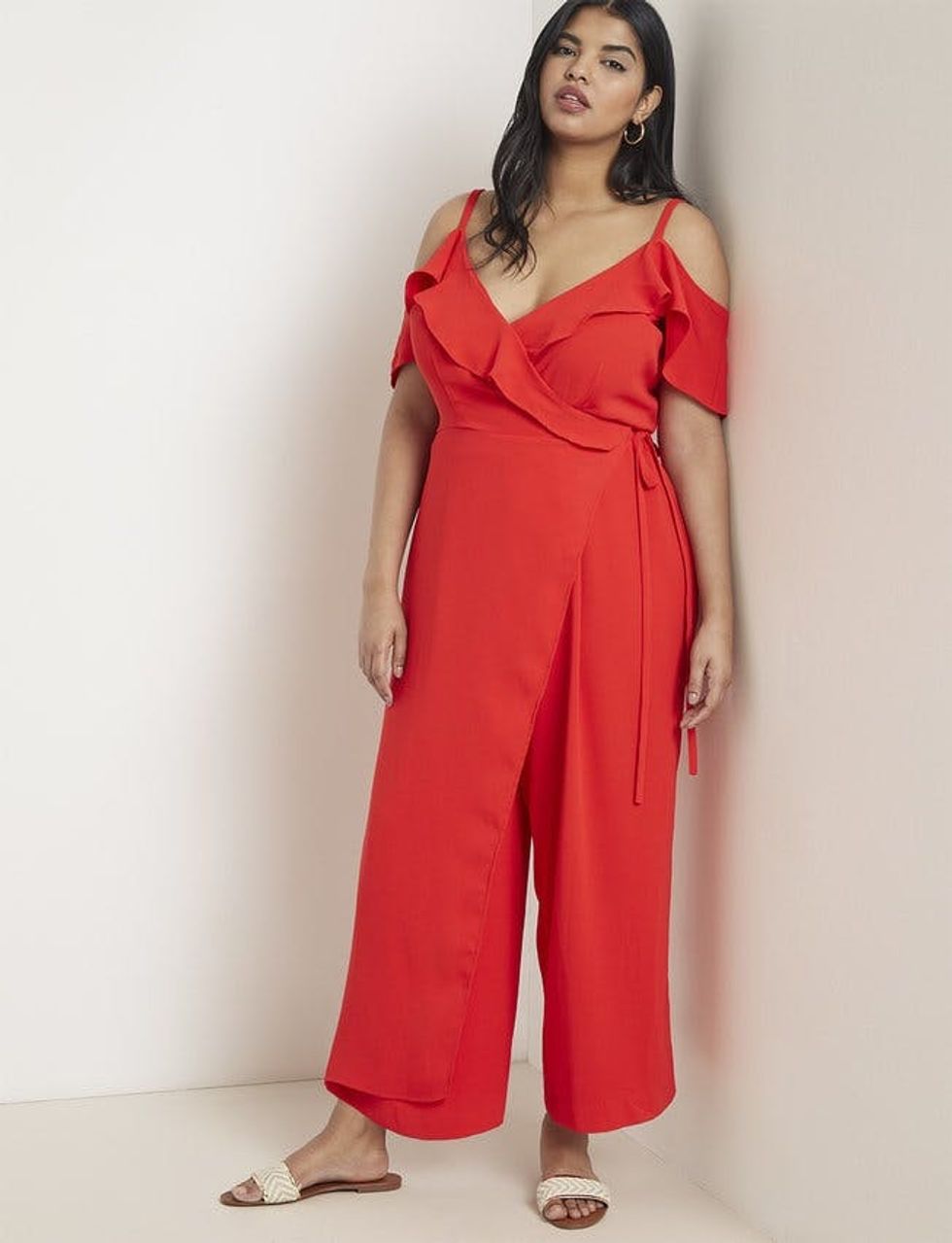 16 Wedding Guest Outfits for Babes With Big Boobs - Brit + Co