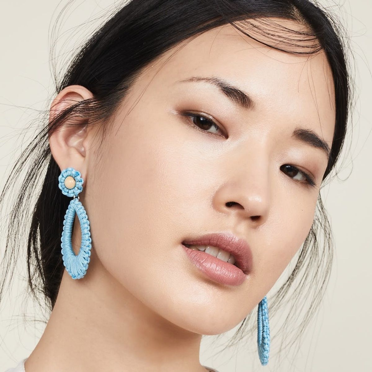 18 Trendy Earrings Made for 2019 Brides and Bridesmaids