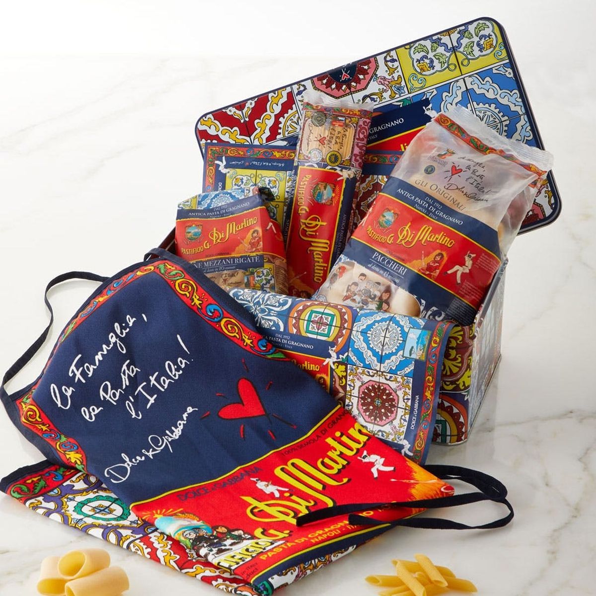 17 Last-Minute Fashion Gift Ideas for the Holidays