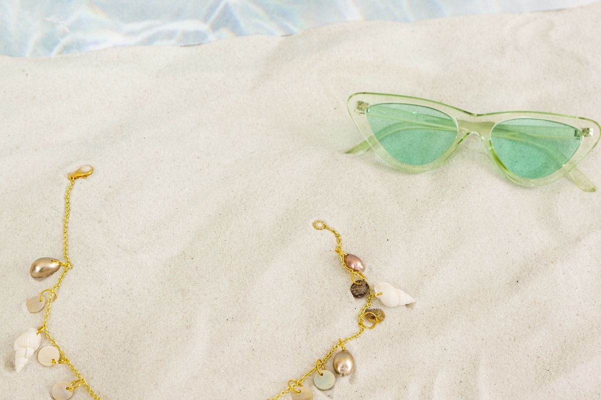 Channel Your Inner Mermaid With This DIY Seashell Choker