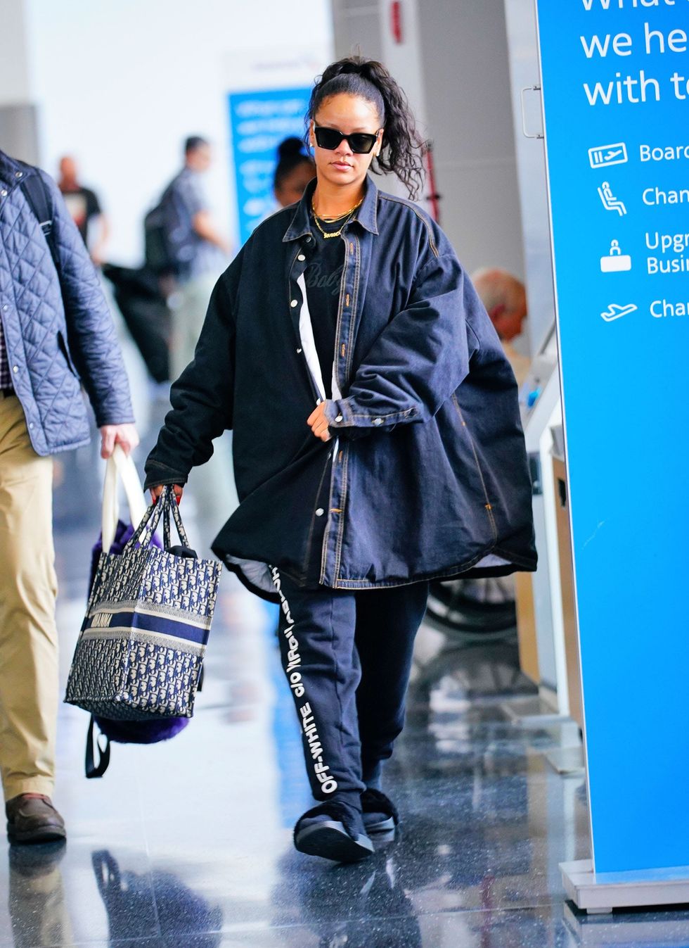 Celebrity Airport Outfits You Should Copy for Your Summer Vacay - Brit + Co