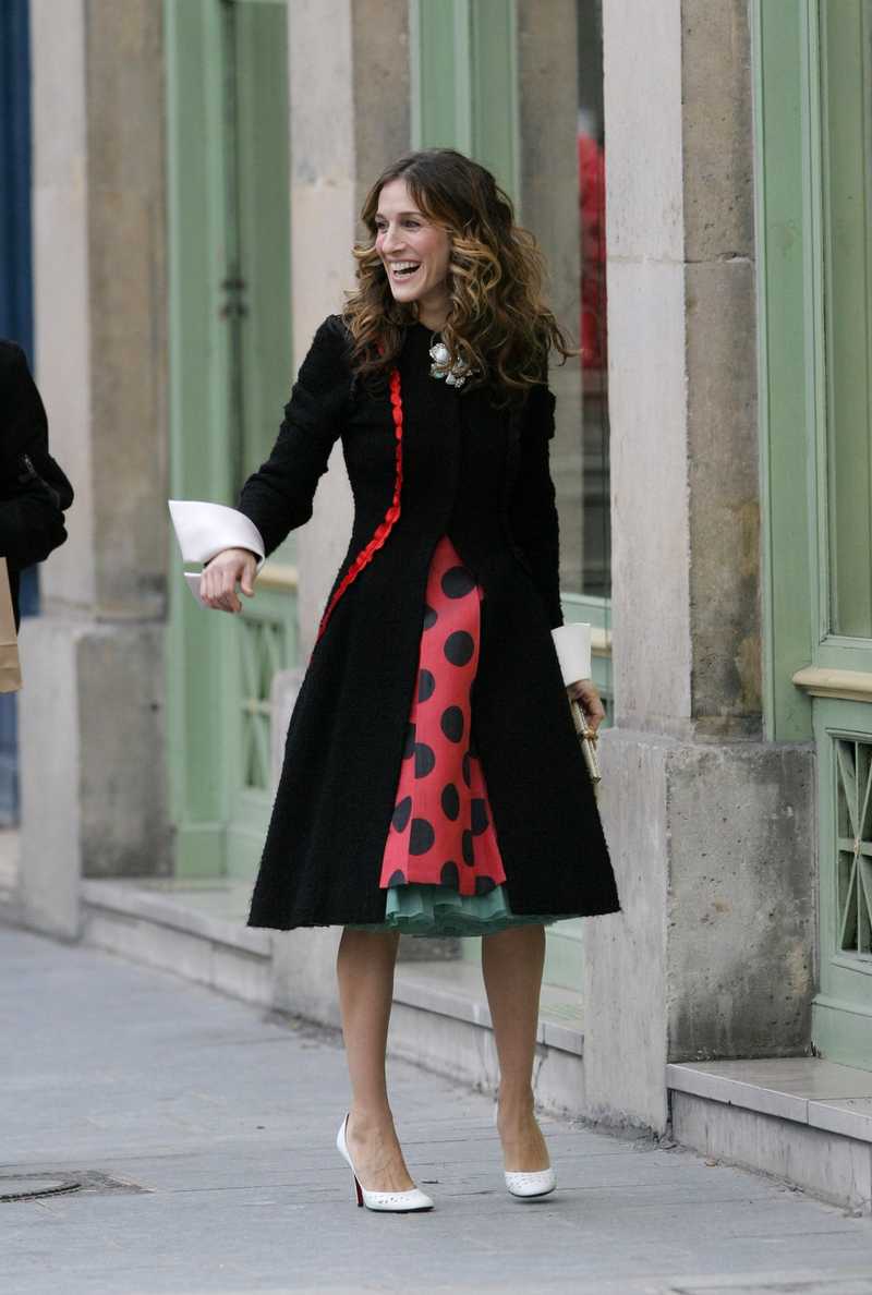 Carrie Bradshaw's Most Iconic 'Sex and the City' Looks, Ranked - Brit + Co