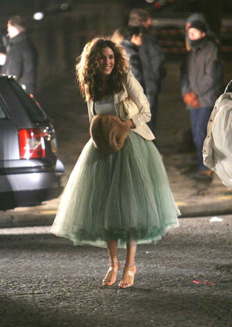 sex and the city 2 carrie's green dress The Owner Of Carrie Bradshaw's Romantic Sex And The City Finale Dress Reveals Herself