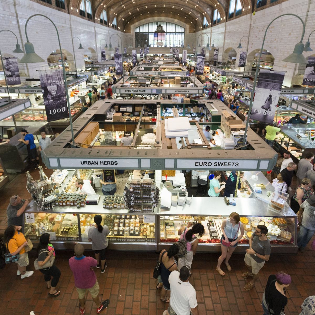 25 Food Markets Around the World You Should Visit at Least Once in Your Life