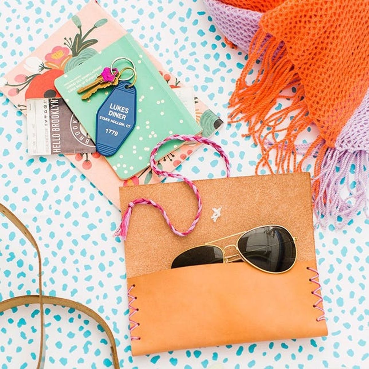Rainbow Clutches, Letterboards, Monograms, and More Weekend Craft Projects