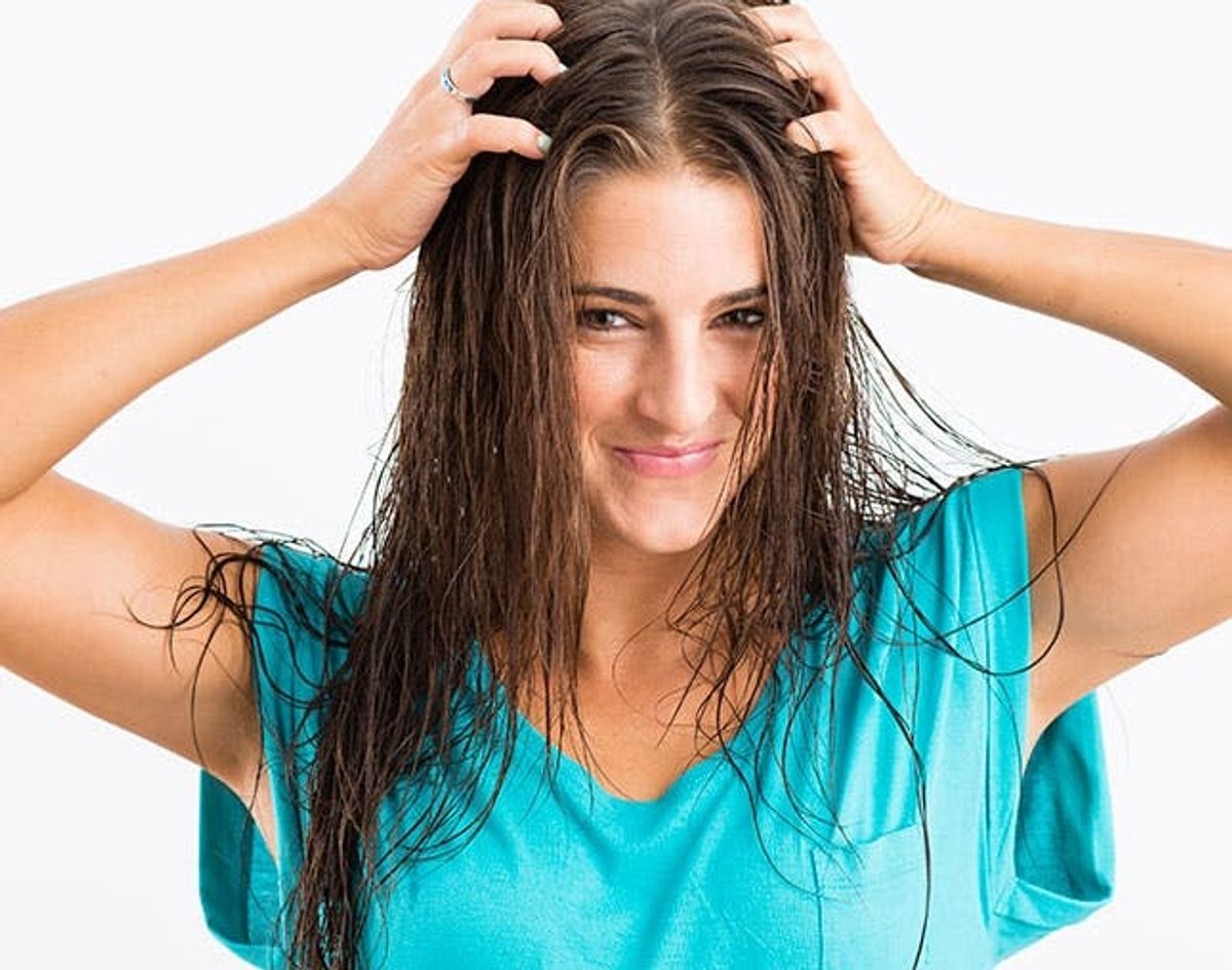 3 Easy Ways to Style Wet Hair