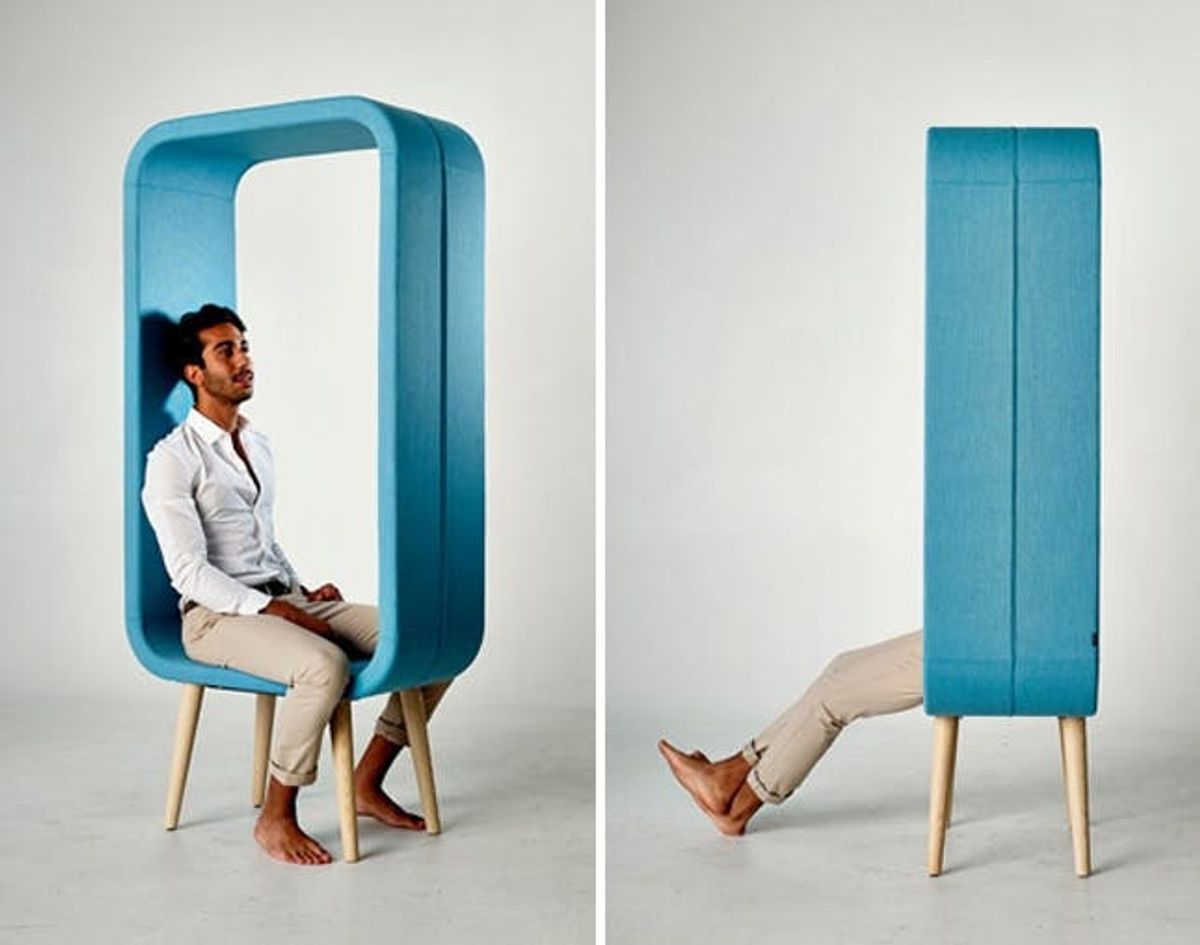 Made Us Look: A Chair That Looks Like a 3D Picture Frame