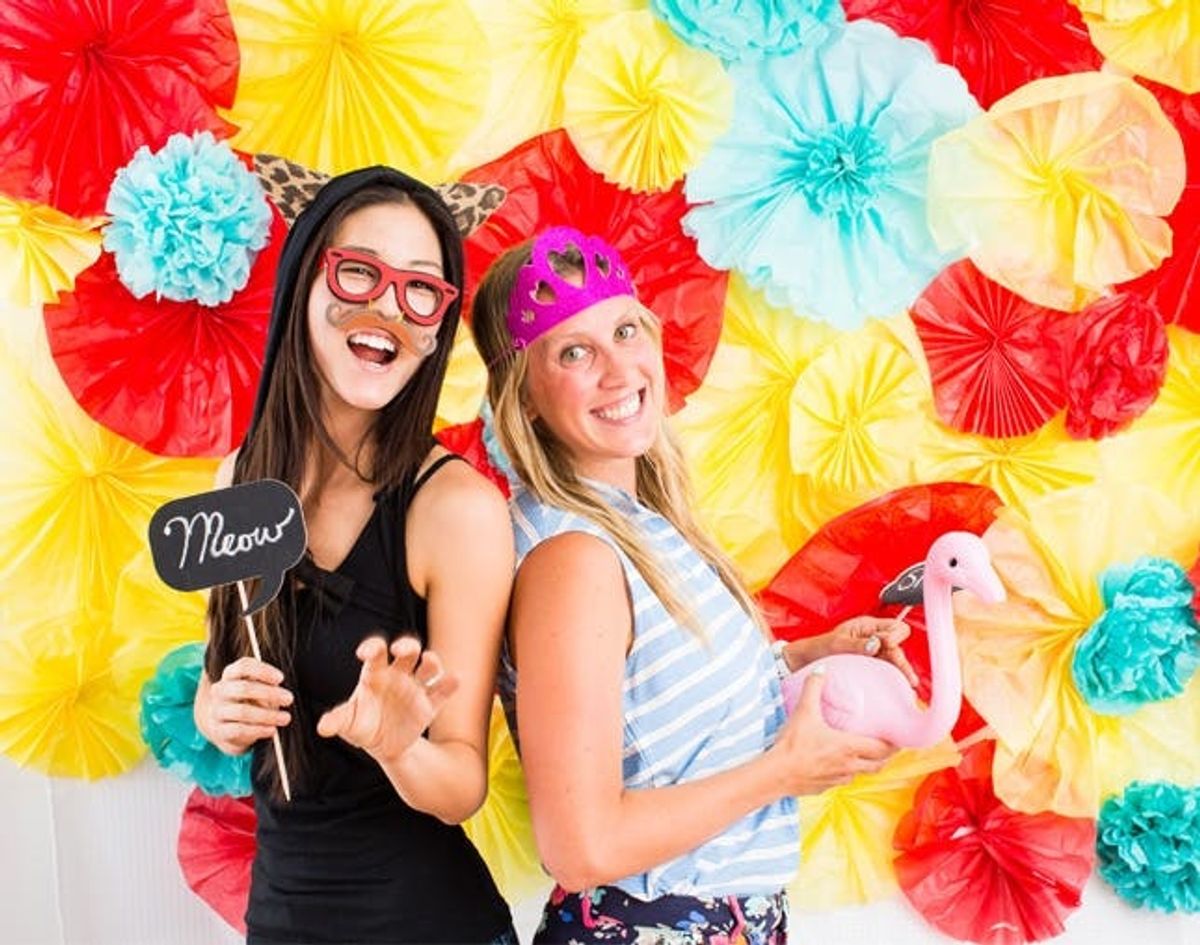 Turn Tissue Paper into a Festive Floral Photo Backdrop!