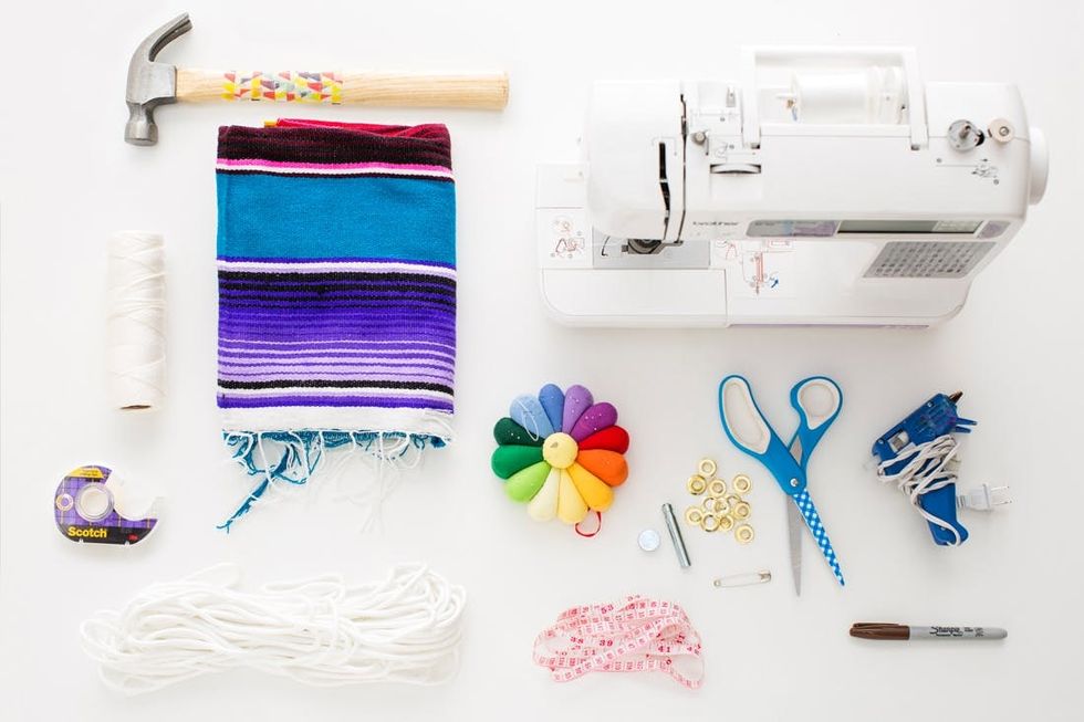 How to Turn a Blanket into a Chic Summer CarryAll Brit + Co