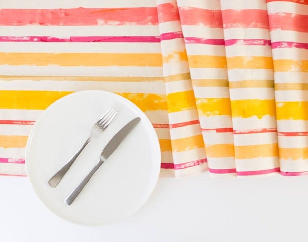 8 Ways to Make Your Summer Tabletop Pop