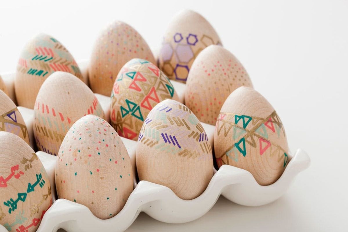 How to Make Wooden Easter Eggs… For Free!