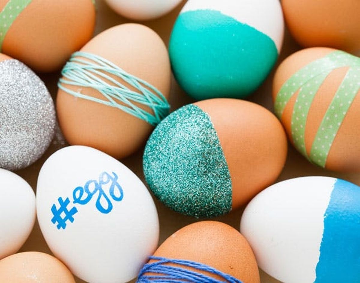 5 Ways to Decorate Your Easter Eggs in Under 5 Minutes!