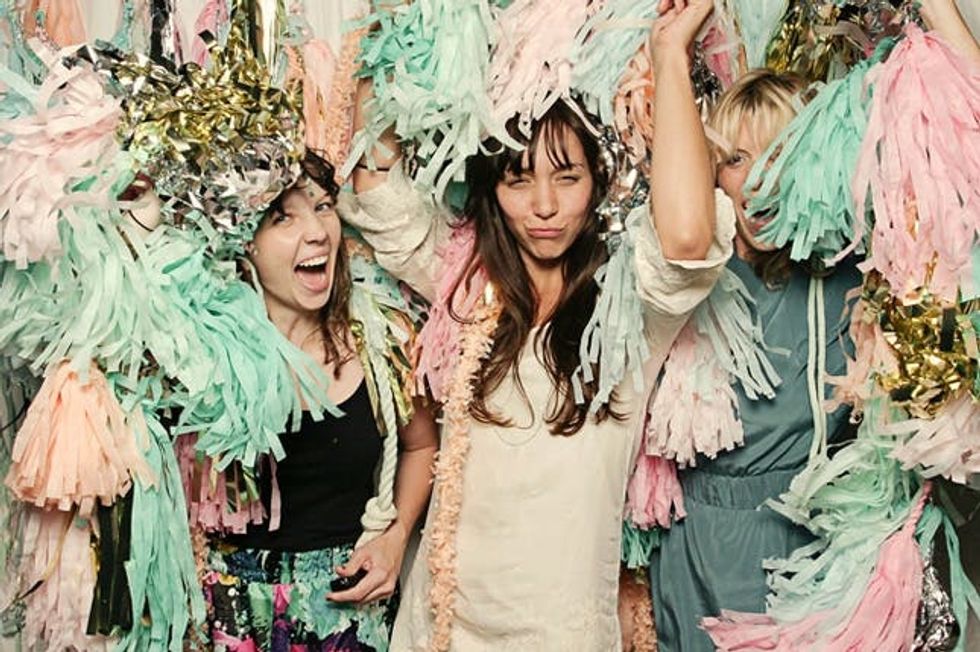 photo booth poses dance moves