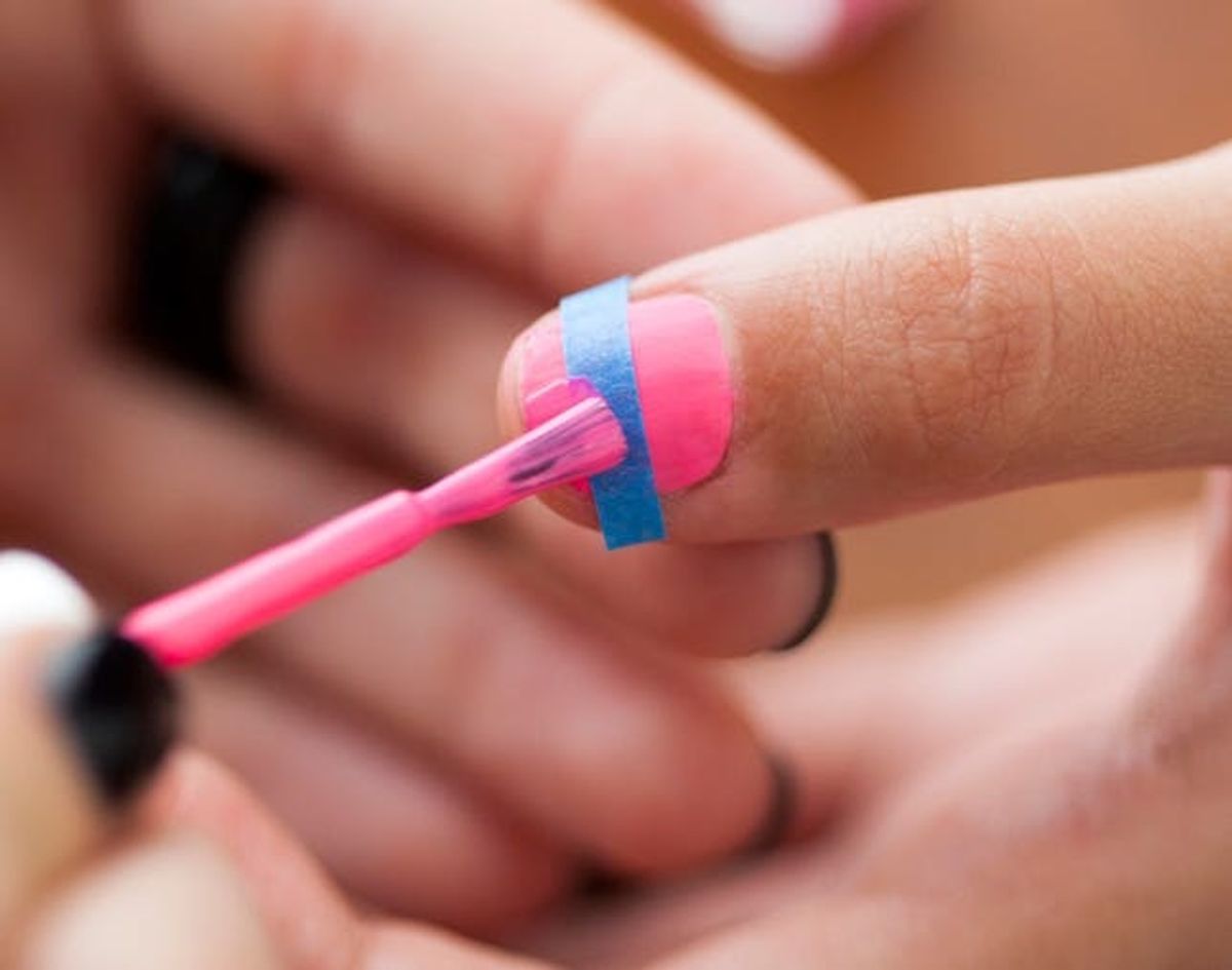 We Tried It: DIY Matte Cornstarch Nails