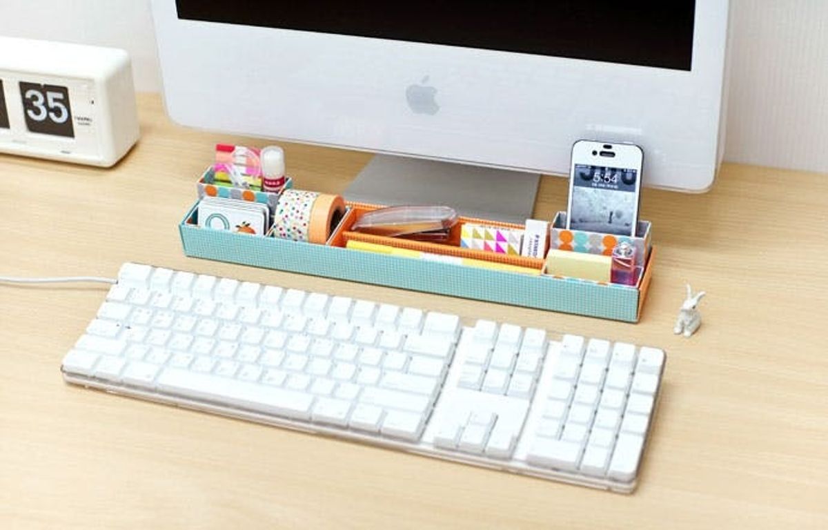 25 Clever Ways to Keep Your Workspace Organized