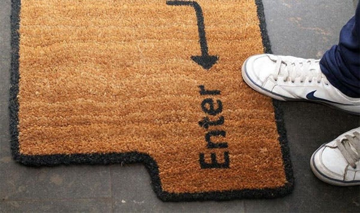 Knock, Knock. Who’s There? 20 Hilarious Welcome Mats
